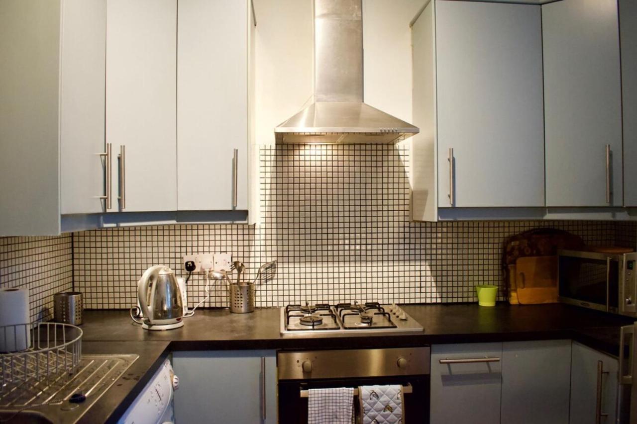 Central 3 Bedroom Next To Leafy Meadows EDI Exterior foto