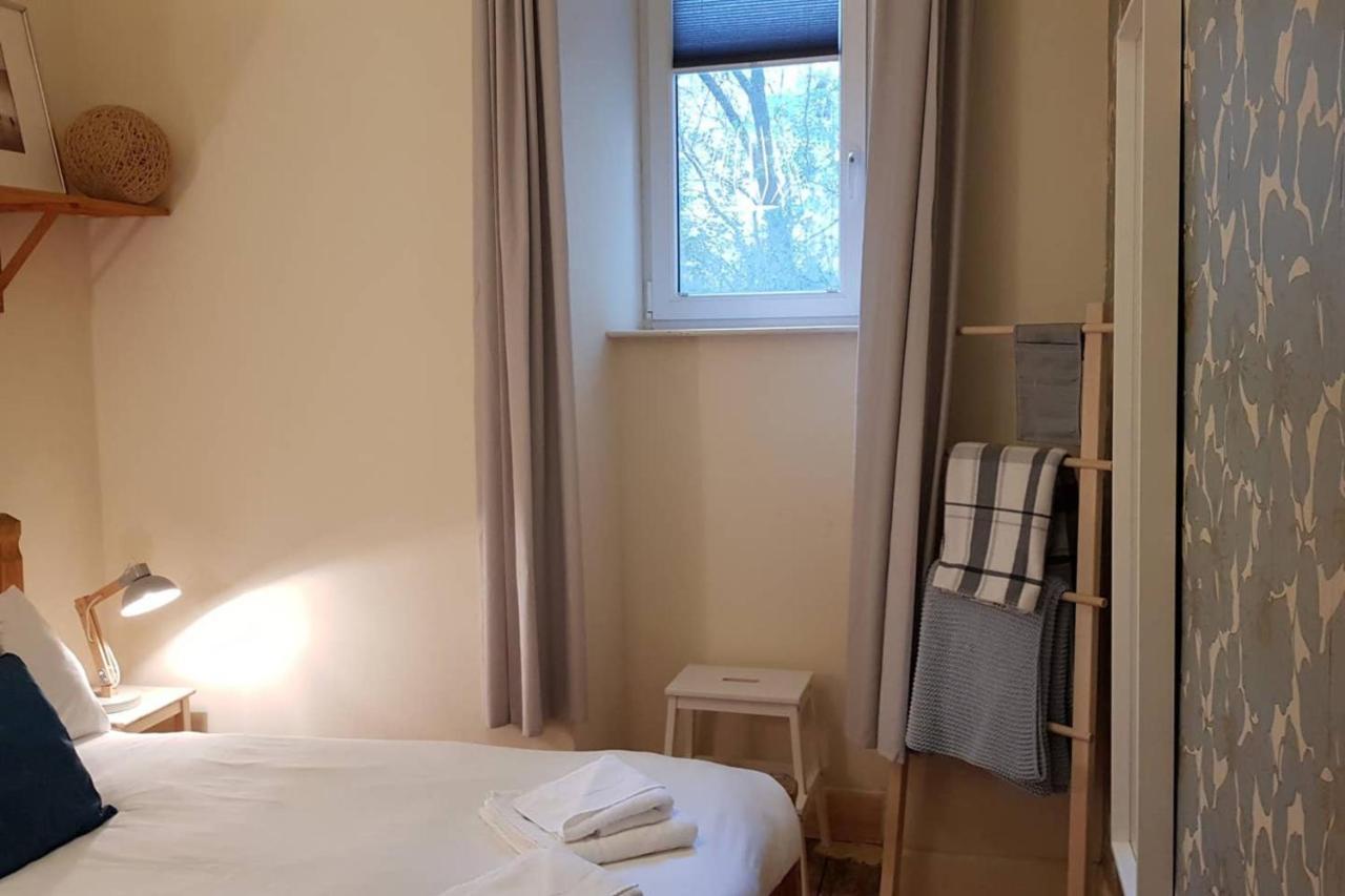 Central 3 Bedroom Next To Leafy Meadows EDI Exterior foto